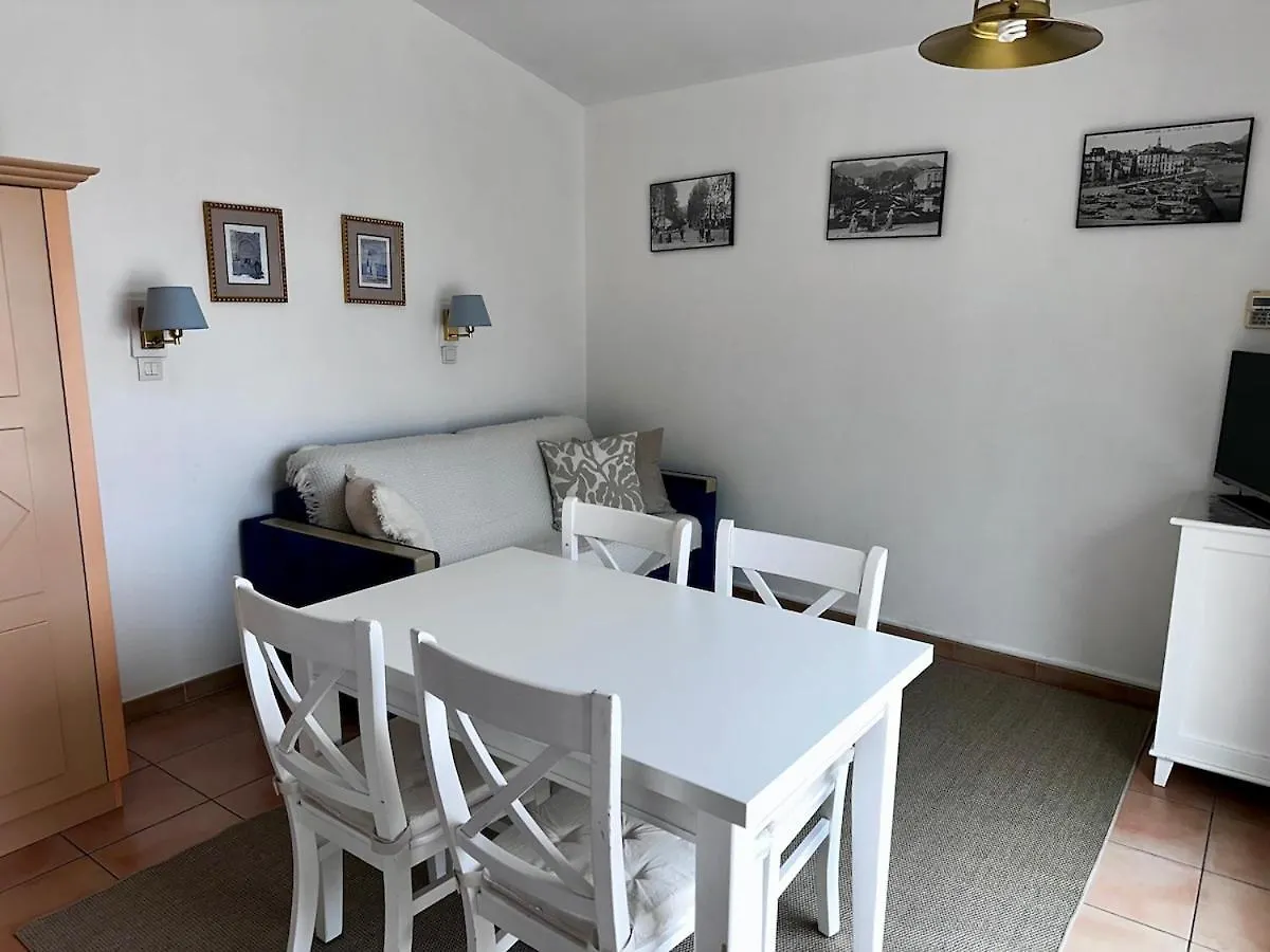 904 - Rooftop In City Center, Beach 100M Away Mentone