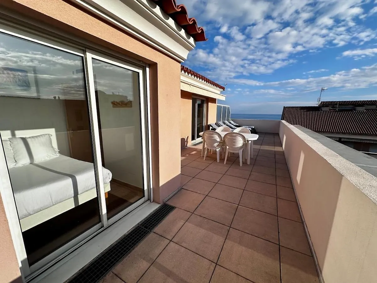 904 - Rooftop In City Center, Beach 100M Away Mentone Appartamento